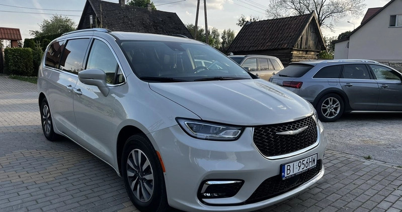 Chrysler Pacifica cena 179000 przebieg: 86000, rok produkcji 2021 z Łaszczów małe 781